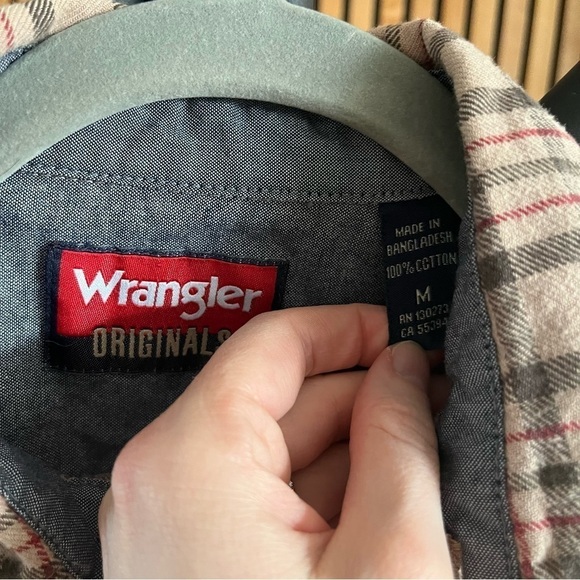 Vintage Wrangler Originals Shirt - Men’s Medium, Tan Brown & Red Plaid - Picture 3 of 4
